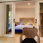 Starling Villas